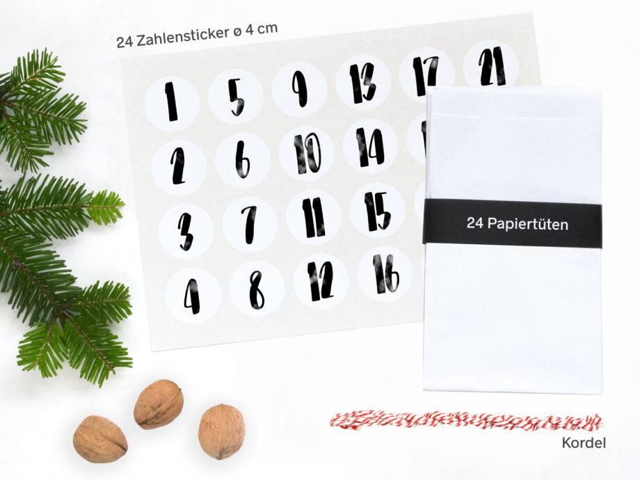 Renna Deluxe Adventskalender Schwarz-Weiß mit Handlettering Große Rabatte