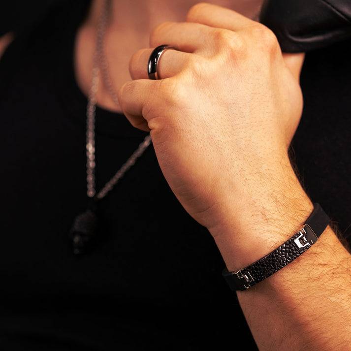 Save Brave Armband Havanna aus Kautschuk & schwarzem Edelstahl Neueste Mode