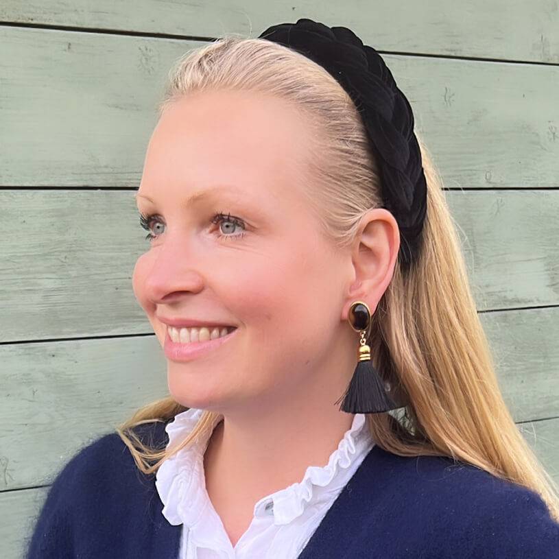 SchwesterSchwester Schwarze Ohrringe als Ohrstecker in Schildpattoptik mit schwarzer Quaste von AmuseToi Riesige Ersparnisse