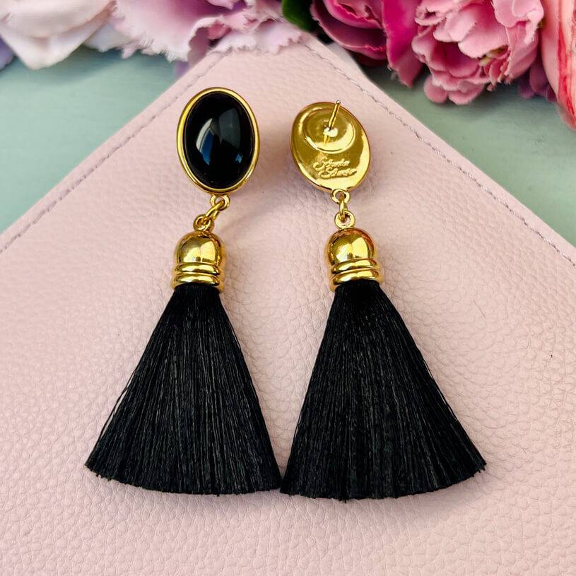 SchwesterSchwester Schwarze Ohrringe als Ohrstecker in Schwarz mit schwarzer Quaste von AmuseToi Begrenzte Freigabe