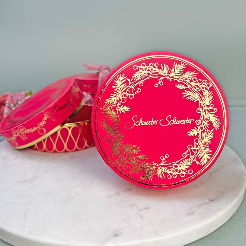 SchwesterSchwester Candy Box in kräftigem Pink von SchwesterSchwester Outlet