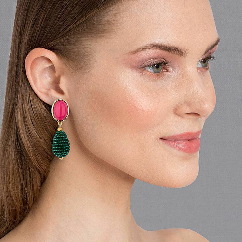 SchwesterSchwester Pinkfarbene Ohrstecker mit glitzerndem dunkelgrünen Tropfen von AmuseToi Sonderangebot der Fabrik