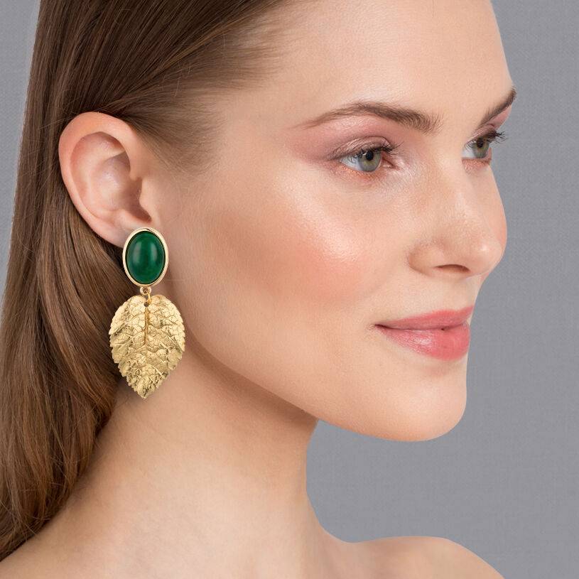 SchwesterSchwester Dunkelgrüner Ohrstecker mit großem goldenen Blatt von AmuseToi Rabatt