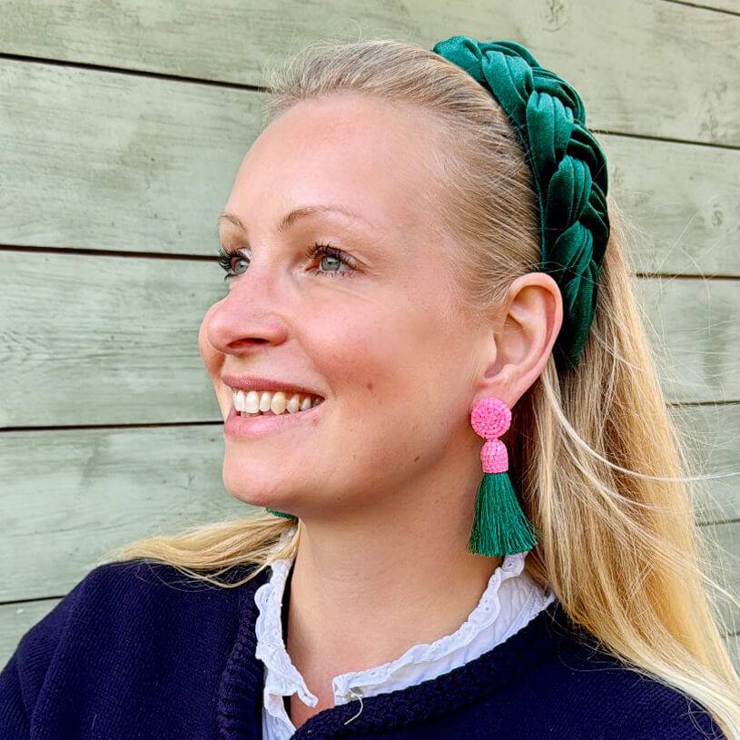 SchwesterSchwester Extravagante Perlen-Quastenohrringe in Rosa und Dunkelgrün Letzter Tag