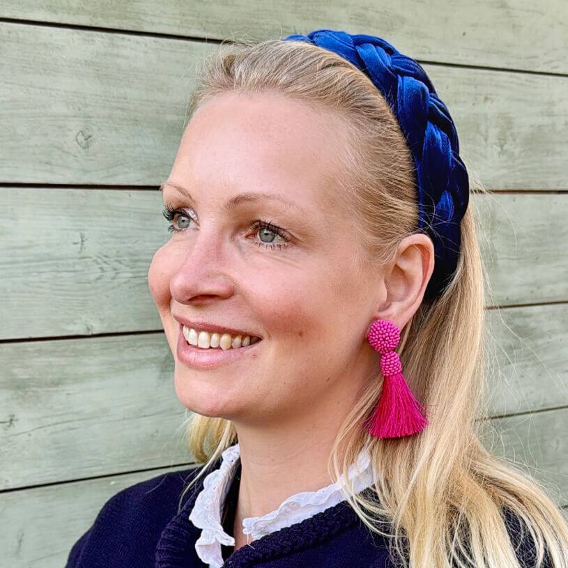 SchwesterSchwester Auffällige Perlen-Quastenohrringe in Pink Online
