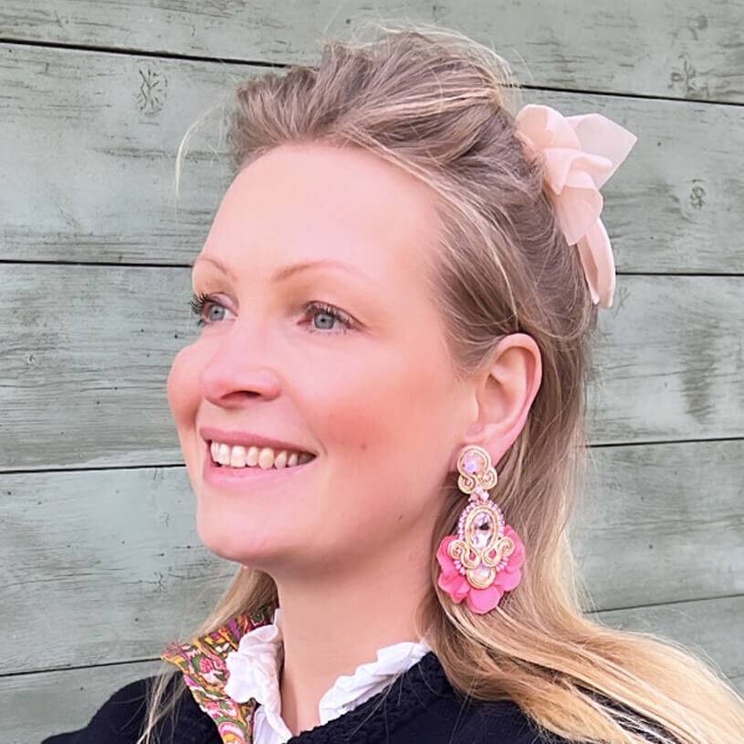 SchwesterSchwester Außergewöhnliche Soutache-Ohrringe in zarten Rosatönen Super Rabatt