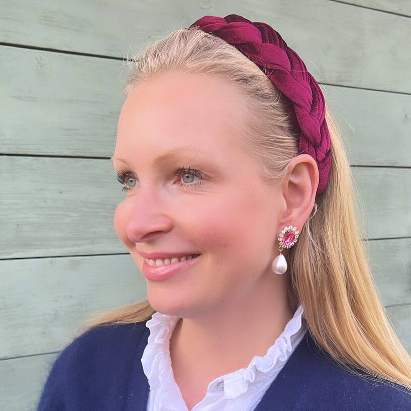SchwesterSchwester Edel funkelnde Ohrstecker in Pink mit leichtem Baumwolltropfen Letzte 2 Tage