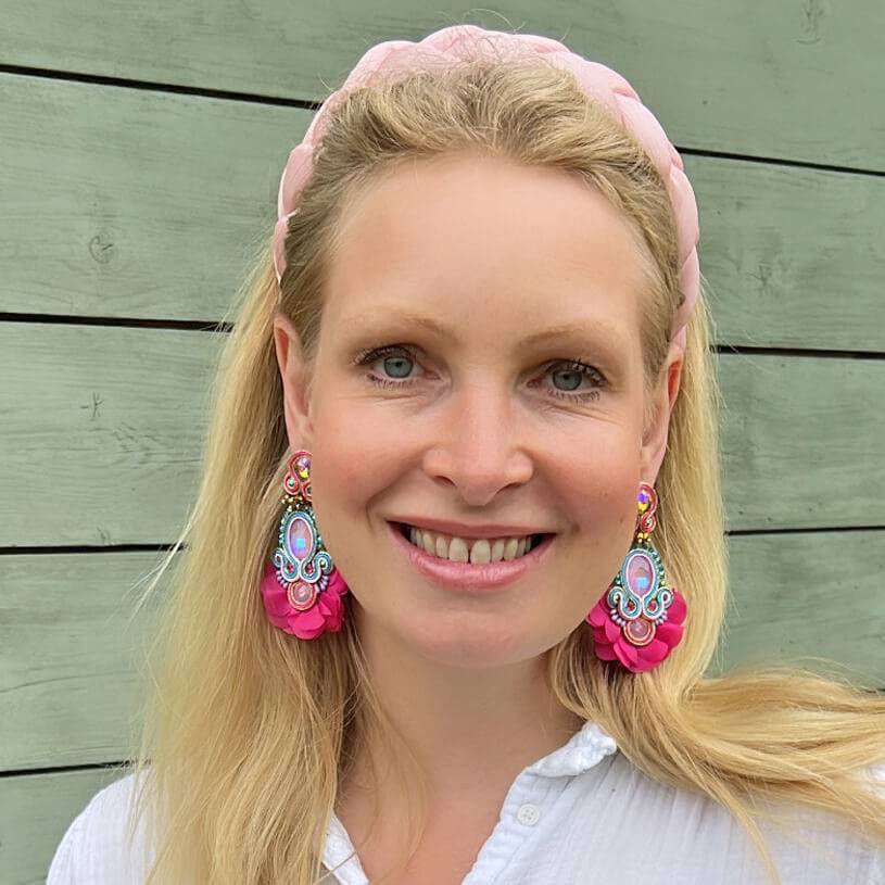 SchwesterSchwester Außergewöhnliche Soutache-Ohrringe in leuchtendem Pink Bis zu 50% Rabatt