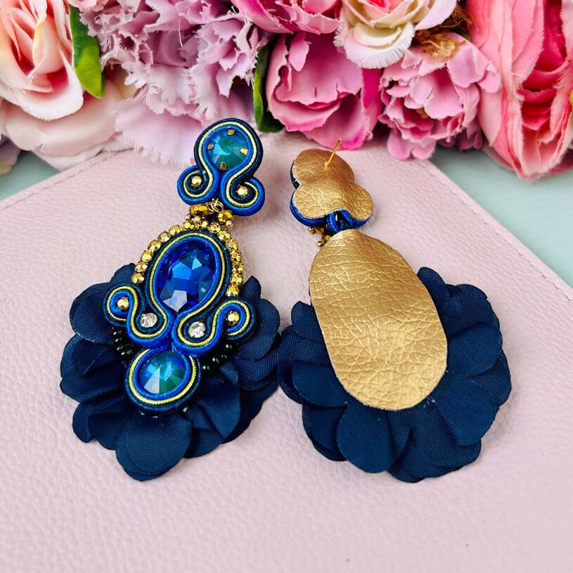 SchwesterSchwester Außergewöhnliche Soutache-Ohrringe in Dunkelblau Kostenloser Versand