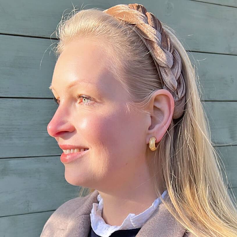 SchwesterSchwester Wunderschöne vergoldete Creolen mit elegantem Muster Valentinstagsangebot